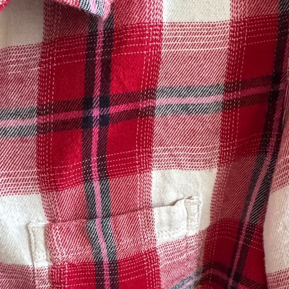GAP Men's Casual Red and White Plaid Shirt - Picture 4 of 5